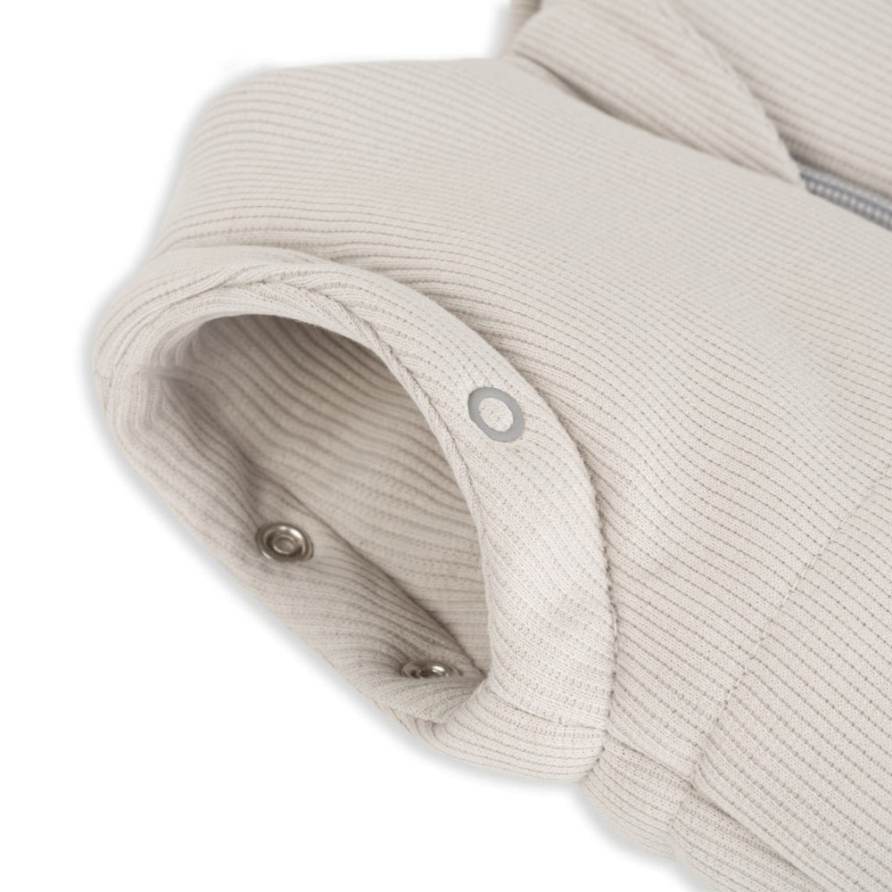 6f7a5d1b5f5d5a24e781a4ae8b12da05